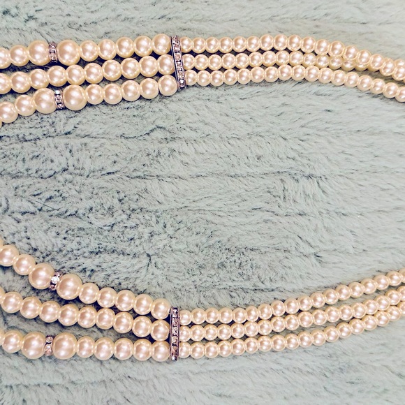3 Strand Faux Pearl Necklace - Picture 3 of 5